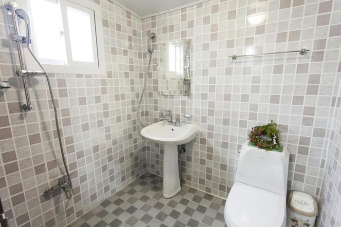 Danaharu Guesthouse Jeonju Ngoại thất bức ảnh
